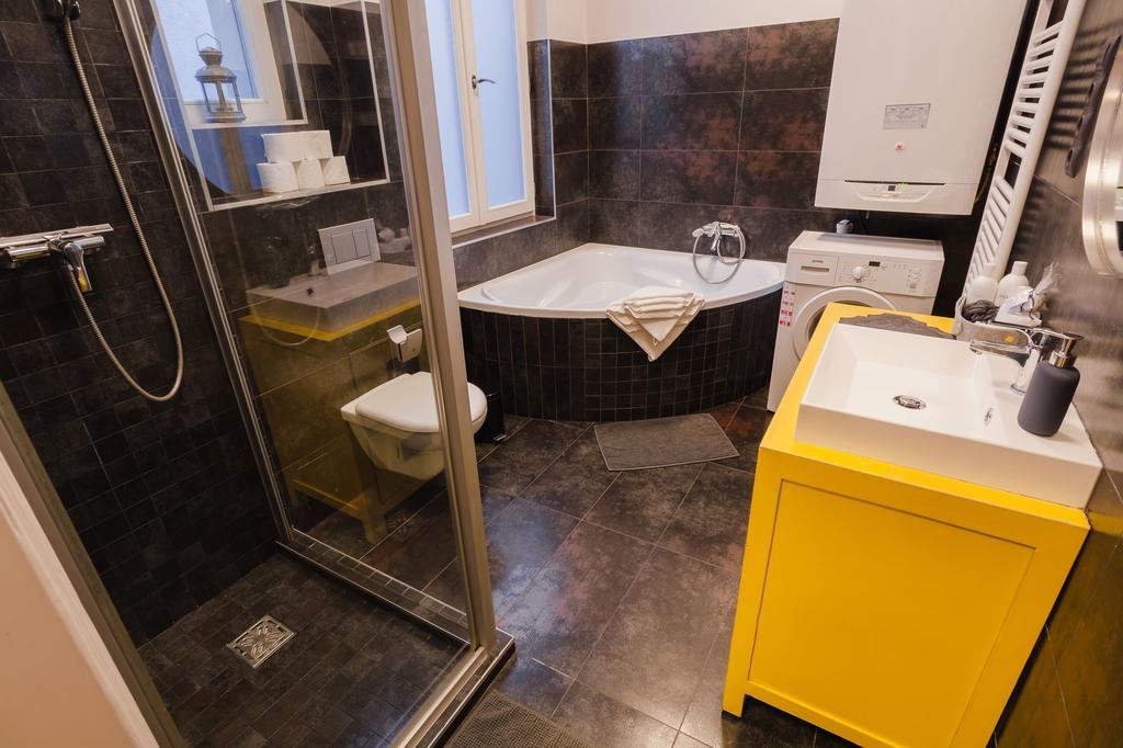 Cozy Loft At Opera Leilighet Budapest Eksteriør bilde